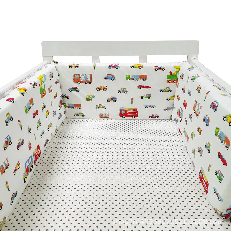 Tour-de-lit-bébé-coussins-protecteur-voitures