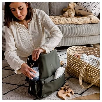 Voici tous nos conseils pour préparer au mieux le sac à langer de bébé